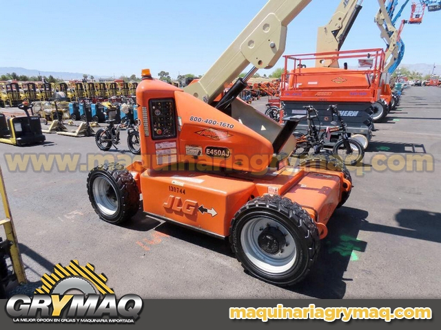 Elevador Articulado JLG E450AJ 2013