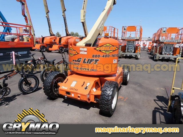 Elevador Articulado JLG E450AJ 2013