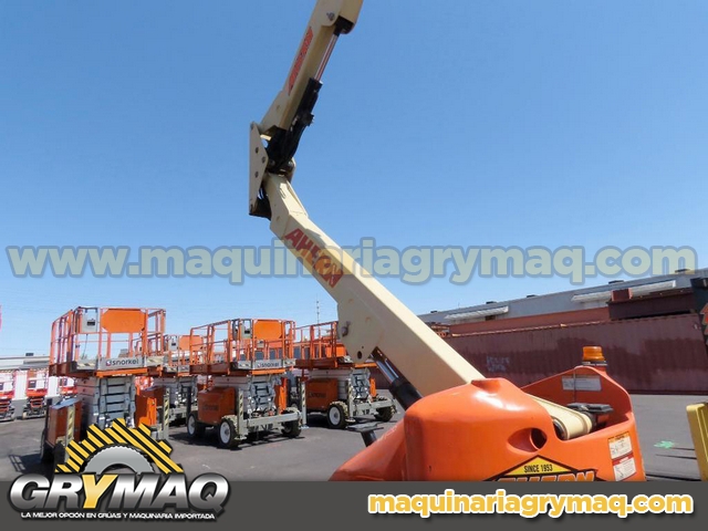 Elevador Articulado JLG E450AJ 2013