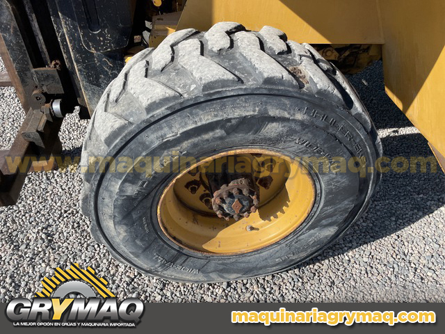 Montacargas 8,000 Lbs CAT R80 1989