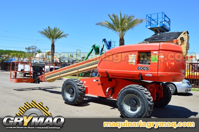 Elevador JLG 600S 4WD 2007