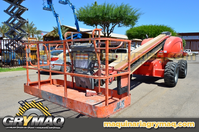 Elevador JLG 600S 4WD 2007