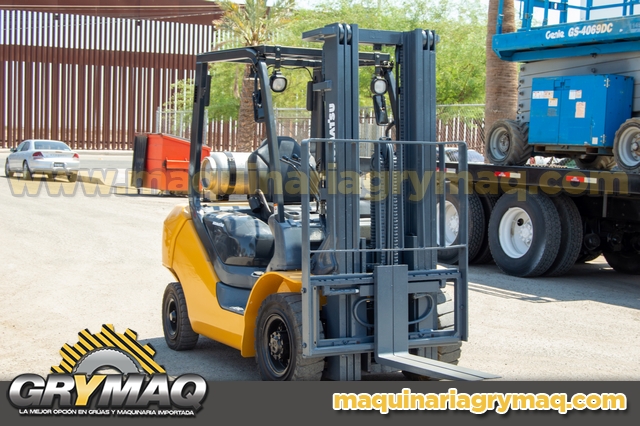 Montacargas KOMATSU FG25T-16 2016