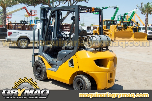 Montacargas KOMATSU FG25T-16 2016