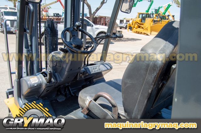 Montacargas KOMATSU FG25T-16 2016