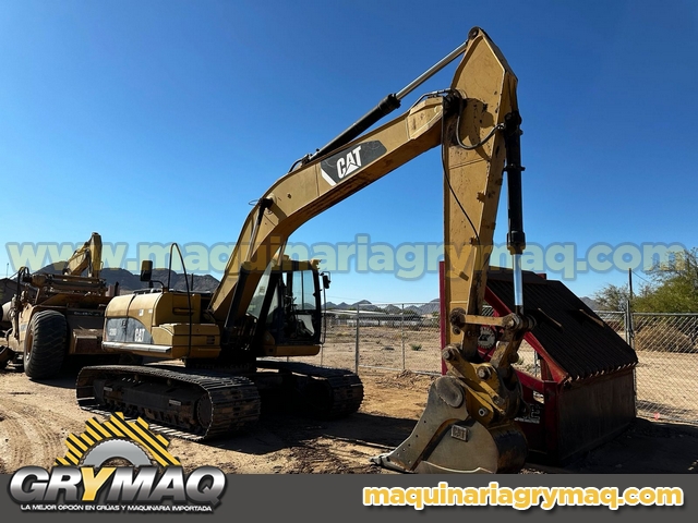 Excavadora CAT 320DL 2010