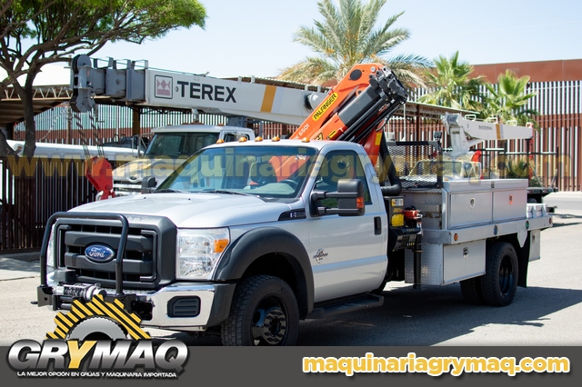 Grua Articulada 3.5 Tons Ford 2013
