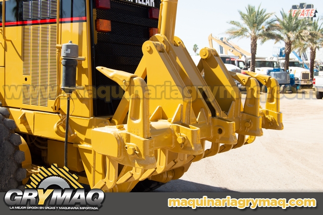 Motoconformadora CAT 140H VHP 1999