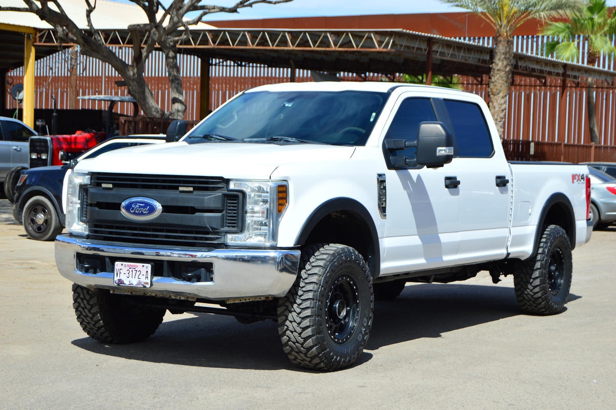 2018 Ford F250 XL FX4