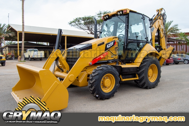 Retroexcavadora CAT 420F 2014