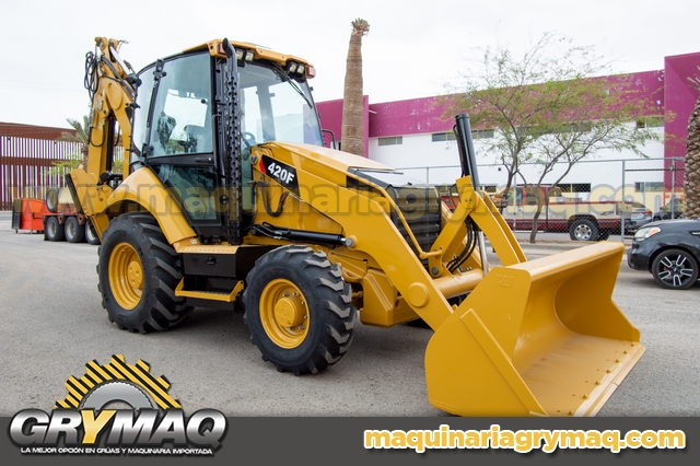Retroexcavadora CAT 420F 2014