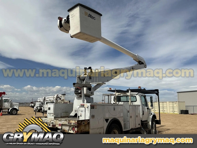 Grua Canastilla Freightliner 2015