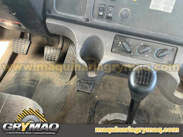 Grua Canastilla Freightliner 2015