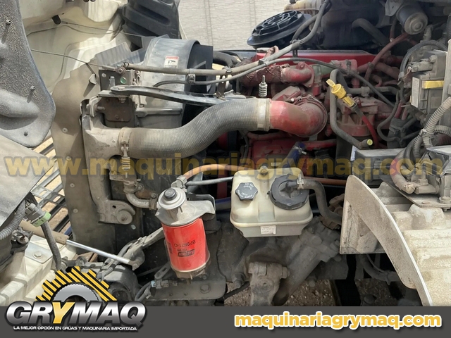 Grua Canastilla Freightliner 2015