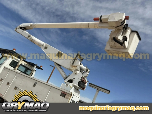 Grua Canastilla Freightliner 2015