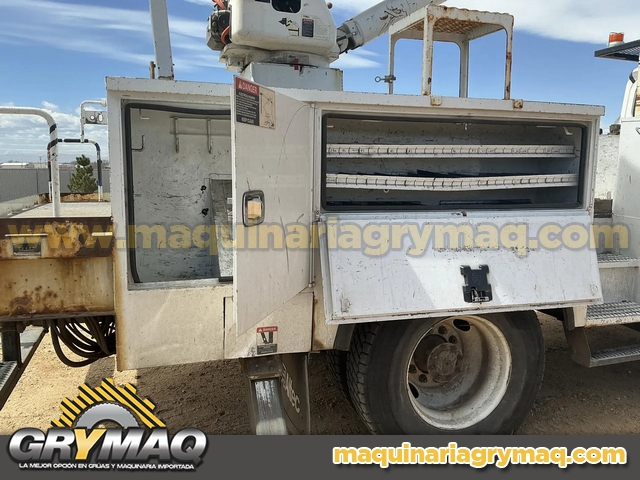 Grua Canastilla Freightliner 2015