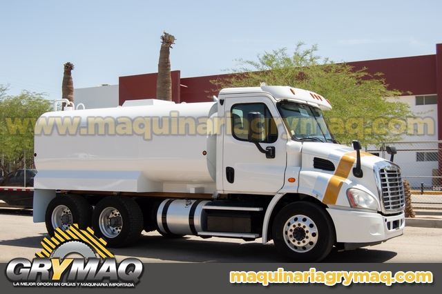 Camion Pipa 15,000 Lts Freightliner Cascadia 2016