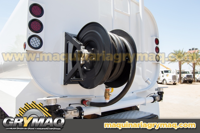 Camion Pipa 15,000 Lts Freightliner Cascadia 2016