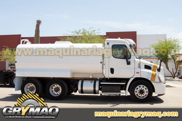 Camion Pipa 15,000 Lts Freightliner Cascadia 2016