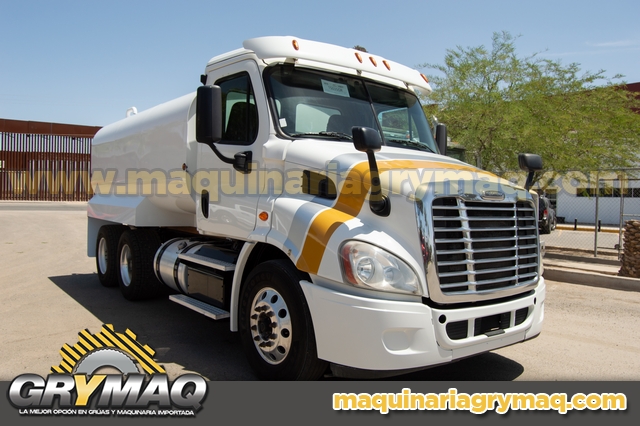 Camion Pipa 15,000 Lts Freightliner Cascadia 2016
