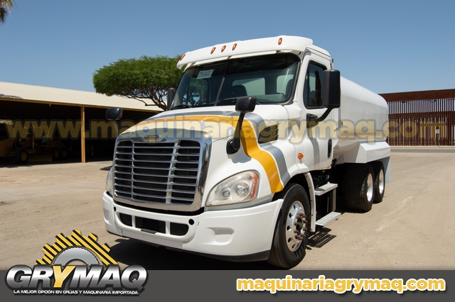 Camion Pipa 15,000 Lts Freightliner Cascadia 2016