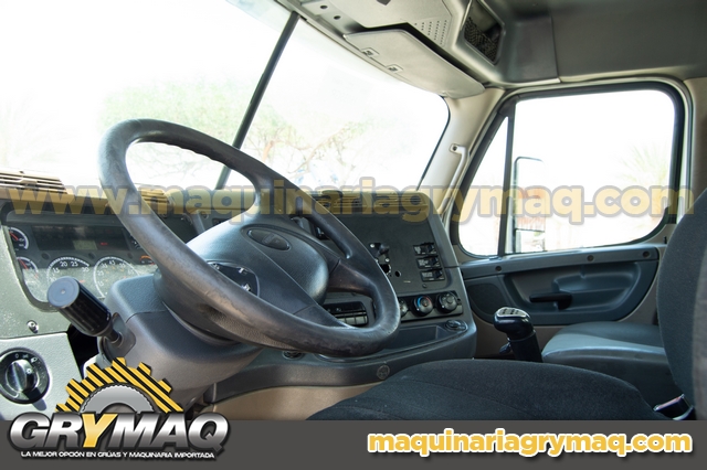 Camion Pipa 15,000 Lts Freightliner Cascadia 2016