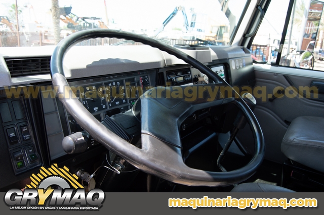 Grua Canastilla International 2000