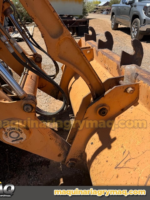 Retroexcavadora Case 590 Super M 4×4 2006