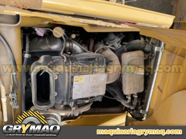 Retroexcavadora CAT 420D 4×4 2022