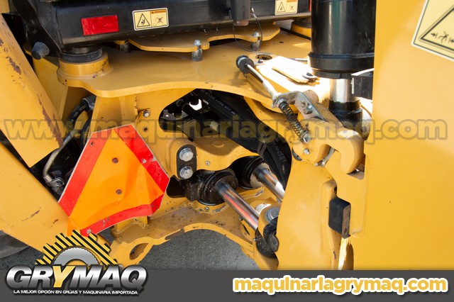 Retroexcavadora CAT 420 4×4 2022