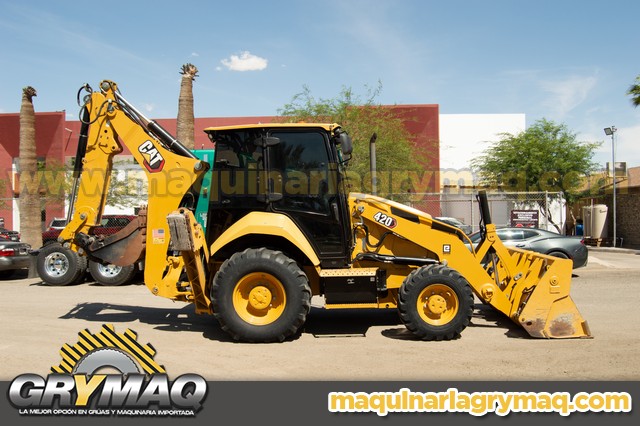Retroexcavadora CAT 420 4×4 2022