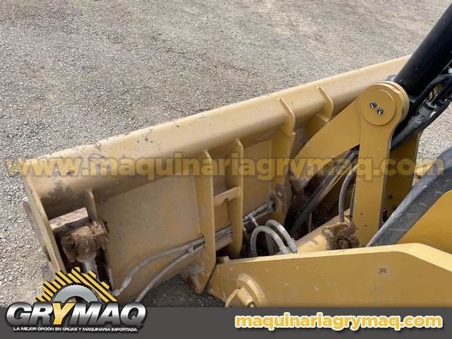 Retroexcavadora CAT 420D 4×4 2022