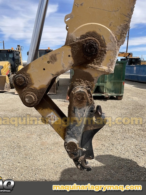 Retroexcavadora CAT 420D 4×4 2022