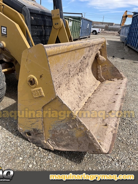 Retroexcavadora CAT 420D 4×4 2022