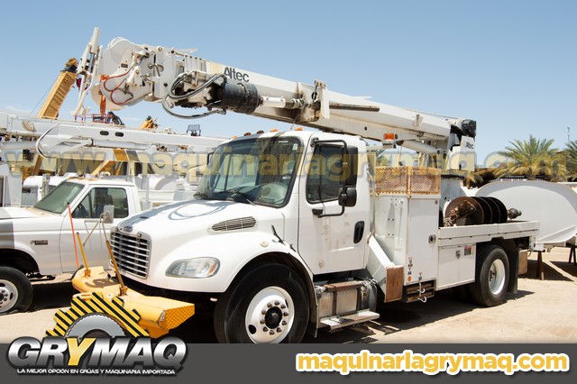 Grua Broca Perforadora Freightliner 2017