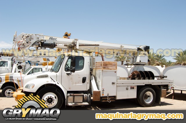 Grua Broca Perforadora Freightliner 2017