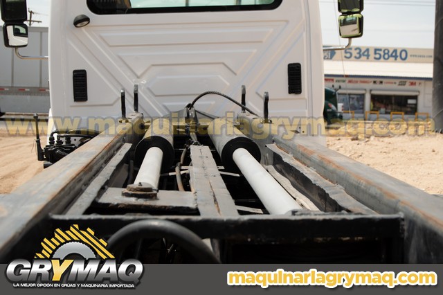 Camion Rolloff International 7500 2008