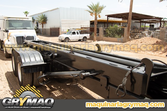 Camion Rolloff International 7500 2008
