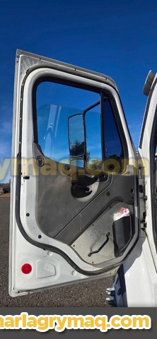Camion De Servicio Freightliner M2 106 2017