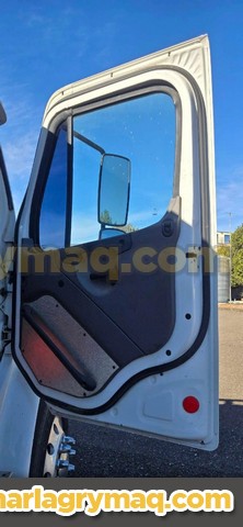 Camion De Servicio Freightliner M2 106 2017