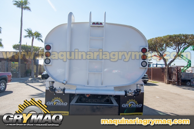 Camion Pipa de Agua 10,000 Lts International 2002