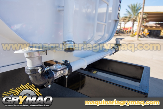 Camion Pipa de Agua 10,000 Lts International 2002