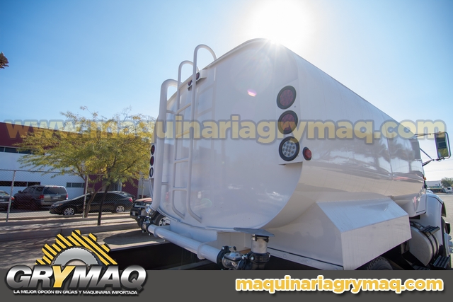 Camion Pipa de Agua 10,000 Lts International 2002