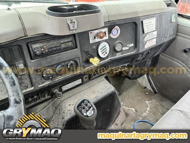 Camion de Servicio Intenational DT4900 2000