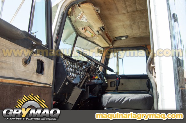 Grua Titan 23 Tons Camion Peterbilt 1987