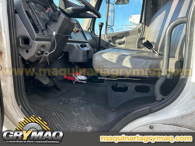 Camion Caja Refrigerada Freightliner M2 2005