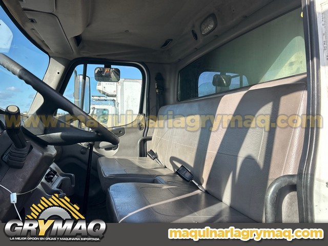 Camion Caja Refrigerada Freightliner M2 2005