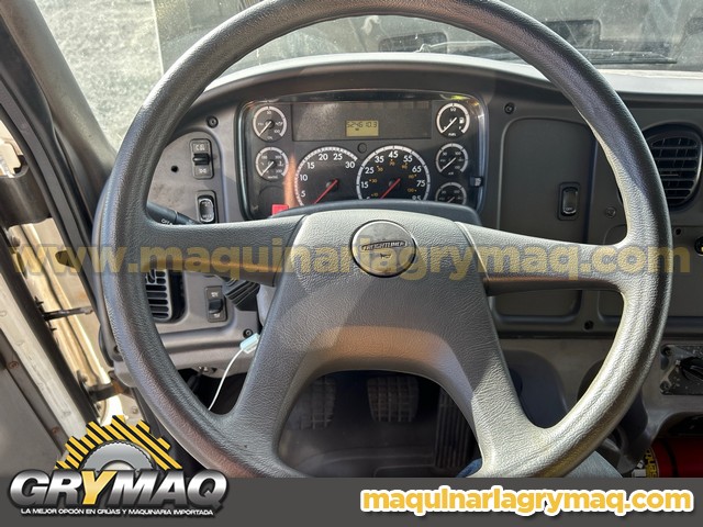 Camion Caja Refrigerada Freightliner M2 2005