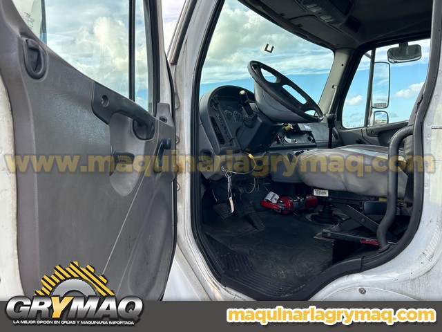 Camion Caja Refrigerada Freightliner M2 2007